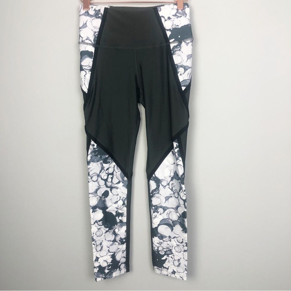 Under Armour Black and White Patterned Leggings